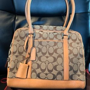 Authentic Coach handbag. EUC